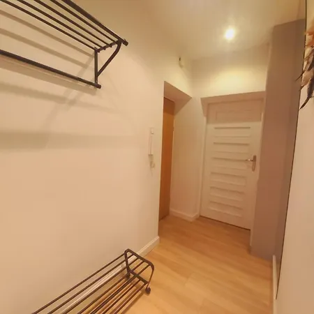 Apartamento Metro Wiezbno Mokotów Varsovia