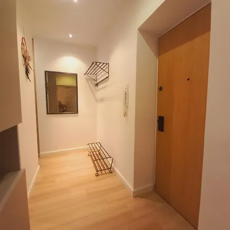 Metro Wiezbno Mokotów Varsovia